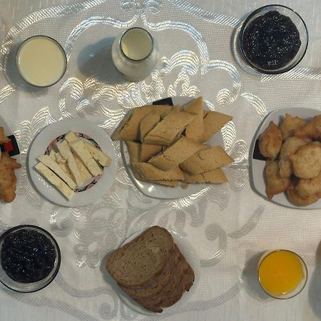 Bed & Breakfast Mina 地拉那 外观 照片