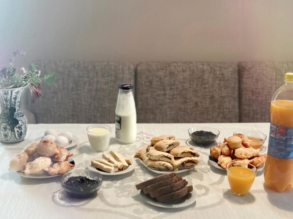 Bed & Breakfast Mina 地拉那 外观 照片